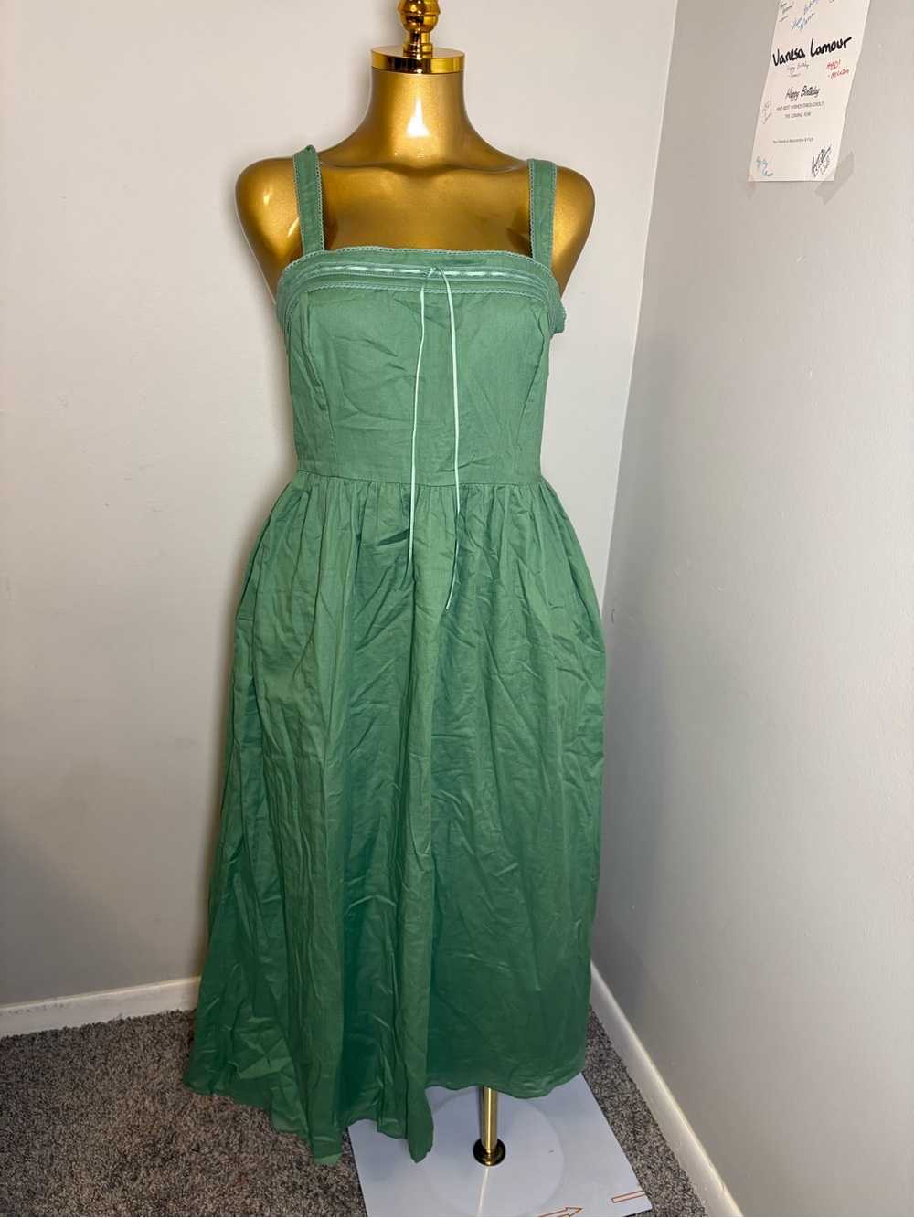 100% Cotton

A&F Emerson Midi Dress - Picture 5 of 6